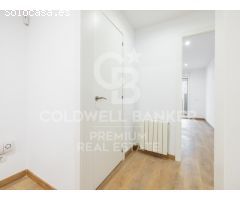 Villa contemporánea en Matadepera con impresionantes vistas a Montserrat y La
