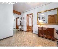 Vivienda única en el corazón de Sant Cugat, frente al Monasterio