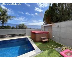 Formidable Villa con vistas al mar y ubicada frente al Campo de Golf de