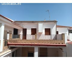 ENCANTADORA CASA EN EL ROCÍO ALMONTE (HUELVA)
