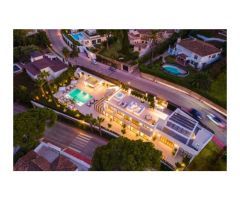 Villa en venta en Nueva Andalucia - Marbella