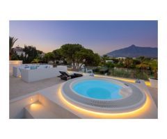 Villa en venta en Nueva Andalucia - Marbella