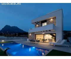 Maravillosa Villa de lujo independiente con gran parcela ( 327 m2), piscina