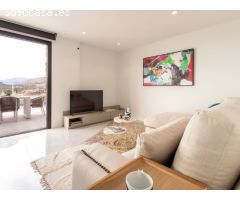 Maravillosa Villa de lujo independiente con gran parcela ( 327 m2), piscina