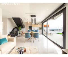 Maravillosa Villa de lujo independiente con gran parcela ( 327 m2), piscina