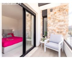 Maravillosa Villa de lujo independiente con gran parcela ( 327 m2), piscina