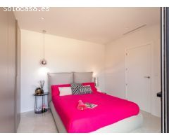 Maravillosa Villa de lujo independiente con gran parcela ( 327 m2), piscina