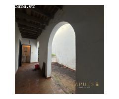 Exclusiva Oportunidad de Inversión en Valleseco - Casa de Pueblo a Reformar
