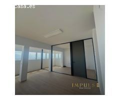 ¡A estrenar edificio de oficinas con vistas al mar !