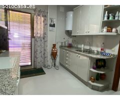 Se vende bonita casa en uno de los barrios más emblemáticos de Ronda con cochera