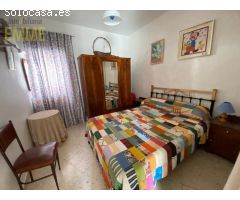 CASA EN EL CENTRO CERCA DEL PUENTE NUEVO