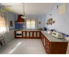 GRAN CASA EN ZONA DE LA PLANILLA