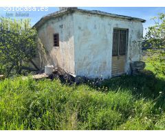 PARCELA CON CASA DE APEROS