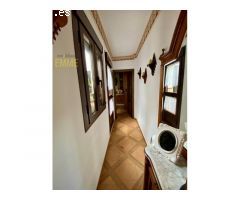 PRECIOSA CASA EN ARRIATE CON GRAN COCHERA CERRADA