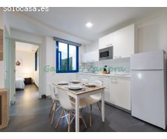 Zona Parque Santa Catalina- Canteras. Estupendo piso de dos habitaciones.