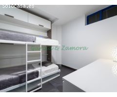 Zona Parque Santa Catalina- Canteras. Estupendo piso de dos habitaciones.