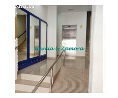 Zona Parque Santa Catalina- Canteras. Estupendo piso de dos habitaciones.