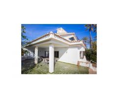 VILLA EN PRIMERA LINEA DE PLAYA CABO ROIG