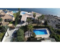 VILLA EN PRIMERA LINEA DE PLAYA CABO ROIG