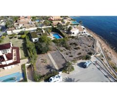 VILLA EN PRIMERA LINEA DE PLAYA CABO ROIG