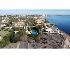 VILLA EN PRIMERA LINEA DE PLAYA CABO ROIG