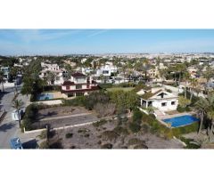 VILLA EN PRIMERA LINEA DE PLAYA CABO ROIG