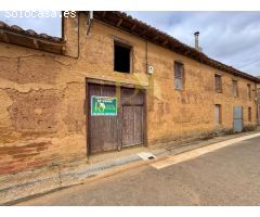 Gran casa en Castrotierra de Valmadrigal.