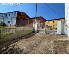 Gran casa con parcela de 1200 metros a escasos minutos de león