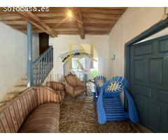 Gran Caserón con patio y estancias varias