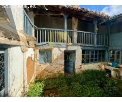 Gran Caserón con patio y estancias varias