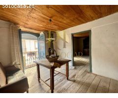 Gran Caserón con patio y estancias varias