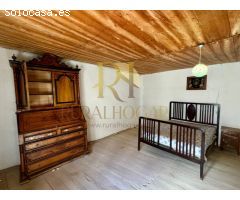Gran Caserón con patio y estancias varias