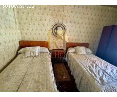 MANSILLA DE LAS MULAS: Gran casa en el centro de Mansilla!!