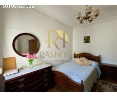 Casa con gran jardín en el corazón de Santa Marina del Rey
