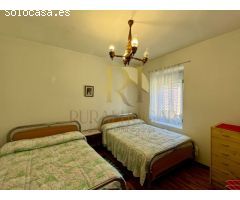Casa con gran jardín en el corazón de Santa Marina del Rey