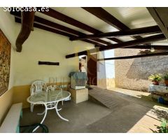 Casa con gran jardín en el corazón de Santa Marina del Rey