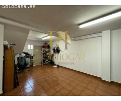 Chalet adosado en urbanización la Legua: Carbajal de la Legua