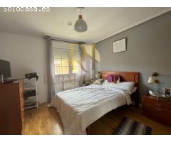 Chalet adosado en urbanización la Legua: Carbajal de la Legua