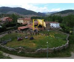 LLAMA DE COLLE: ¡Descubre la casa perfecta rodeada de hermosos paisajes en la