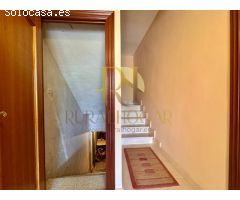 ¡Preciosa casa con negocio anexo en Cimanes De la Vega!