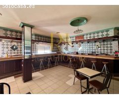 ¡Preciosa casa con negocio anexo en Cimanes De la Vega!