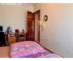 ¡Preciosa casa con negocio anexo en Cimanes De la Vega!