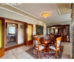 ¡Preciosa casa con negocio anexo en Cimanes De la Vega!