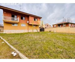 IMPRESIONANTE CASA INDEPENDIENTE EN RIBASECA