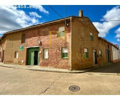 MATADEON DE LOS OTEROS: CASA DE PUEBLO CON PATIO INTERIOR!!