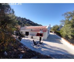 Casa de Campo con Piscina en Sayalonga