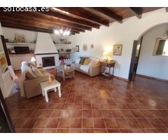 Casa de Campo con Piscina en Sayalonga