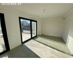 Casa de obra nueva con terraza privada ideal para familias