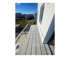 Casa de obra nueva con terraza privada ideal para familias