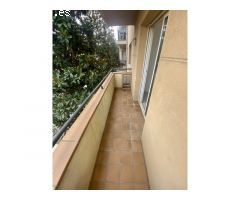 Piso céntrico exterior y con piscina comunitaria